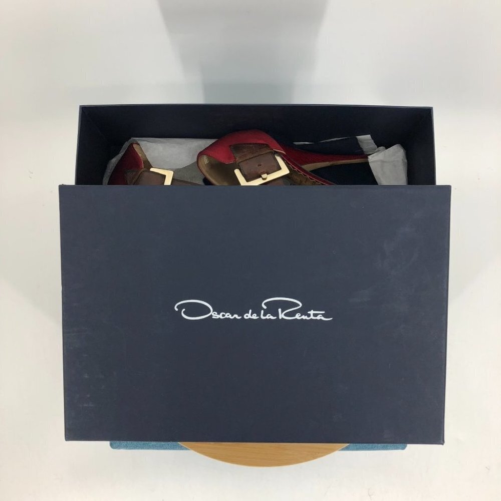 Oscar De La Renta Red Satin Brown patent leather buckle Platform Stilettos 37 - Picture 2 of 14